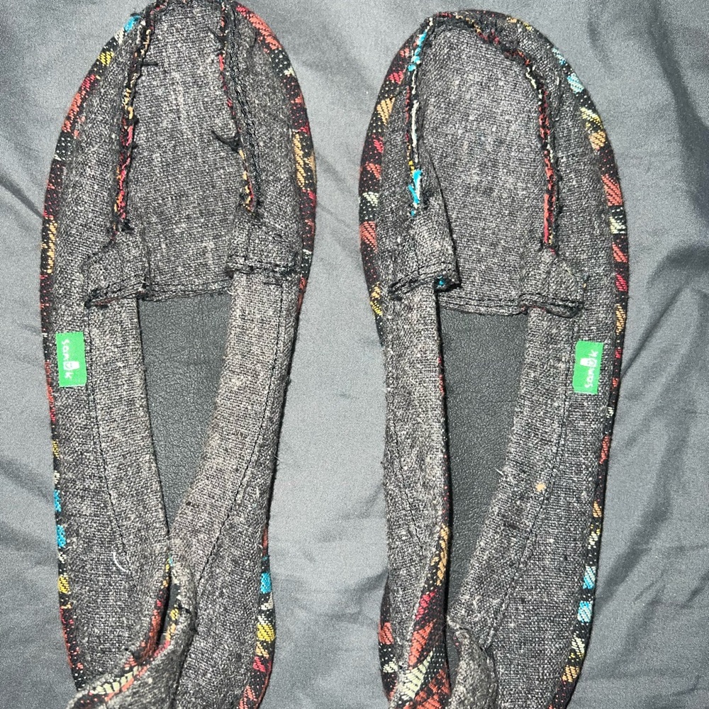 Sanuk Shoes size 8